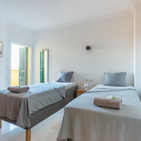 Apartment Lovely Higueron *